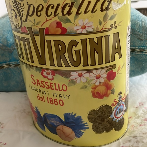 Virginia Amaretti in beautiful jewellery box - Picture 4 of 10